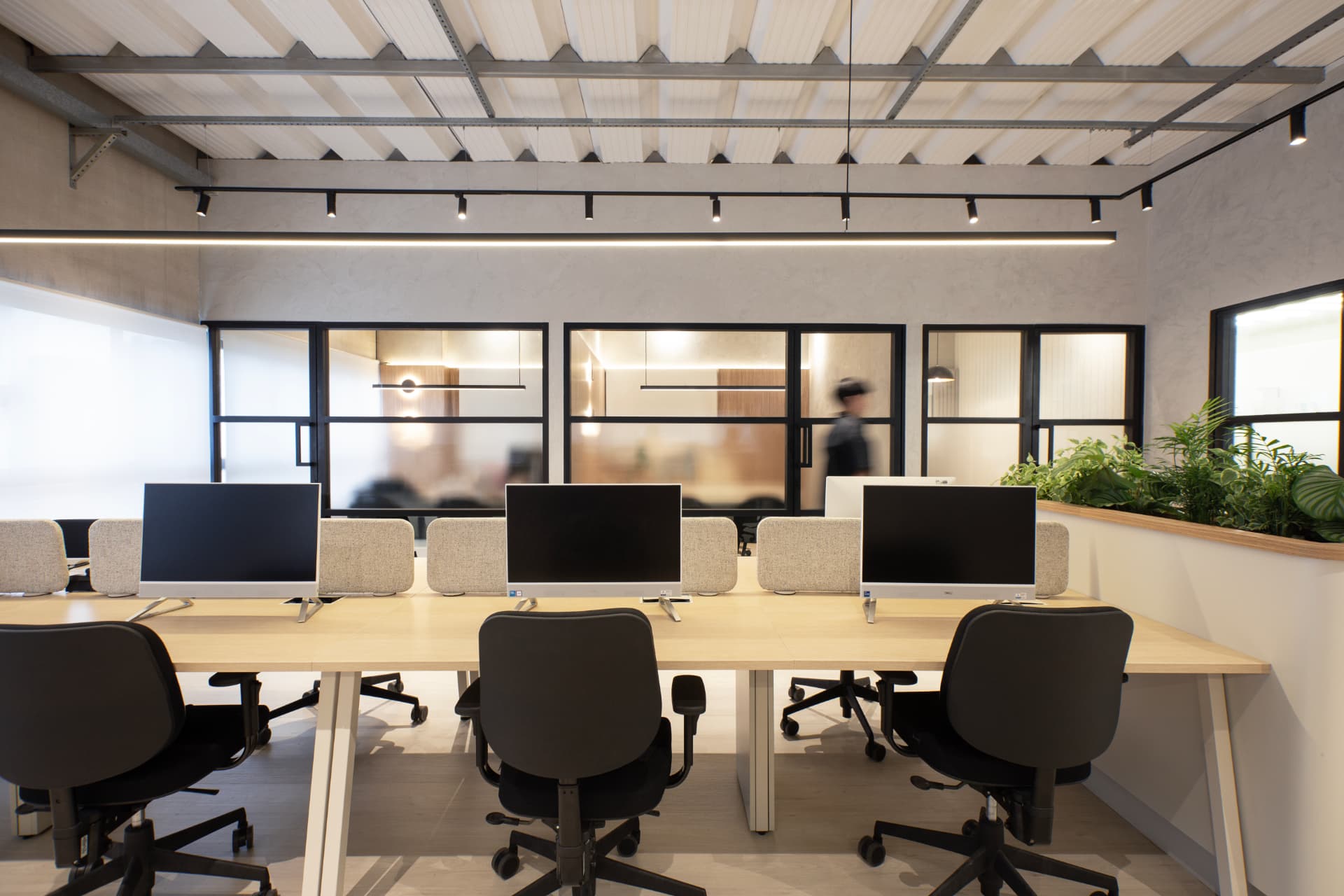 AZS Manufacturing Solutions
